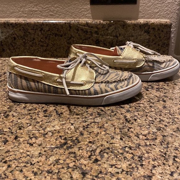 Sperry Top-Siders. Zebra and clear sequence fir a shimmer look. Size 7.5. Clean - Picture 4 of 10